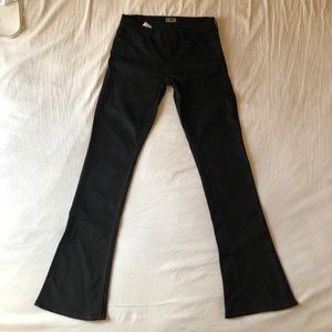MOTHER THE RUNAWAY A MODEL SPY FLARE BLACK JEANS